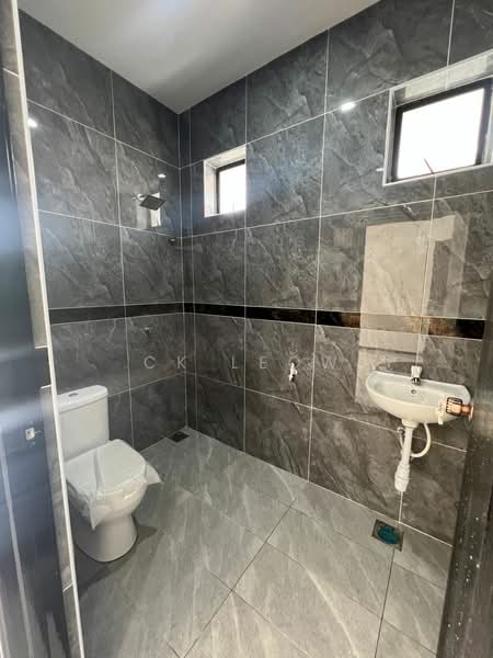 2-storey Terraced House for Sale in Bandar Seri Alam (Masai) - Ck Leow - Bathroom - PropertyGuru.com.my