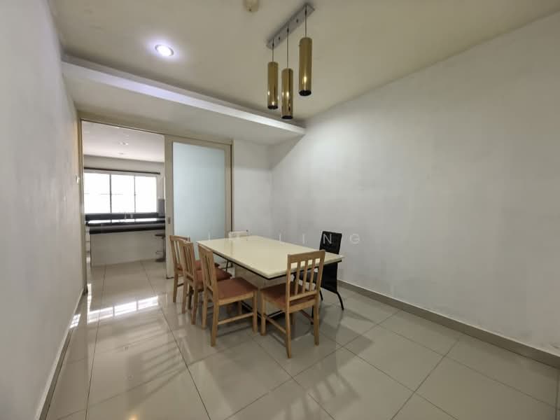 2-storey Terraced House for Sale in Kemuning Utama (Shah Alam) - Jim Ling - Dining Room - PropertyGuru.com.my