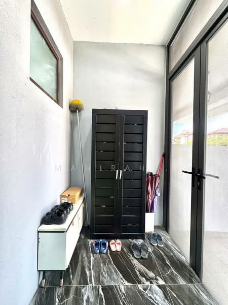Rumah Teres 2 Tingkat untuk Dijual di Sepang (Selangor) - Mahirah . - Entrance - PropertyGuru.com.my