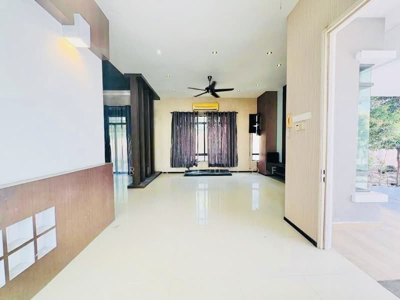Rumah Berkembar untuk Disewa di Shah Alam (Selangor) - Erin Yusof - PropertyGuru.com.my