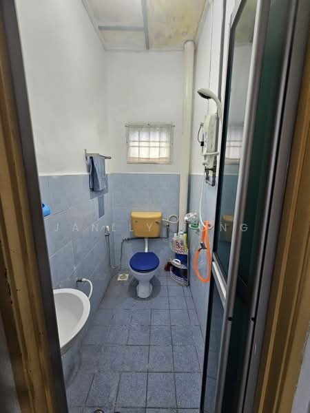 2-storey Terraced House for Sale in Taman Seri Orkid (Skudai) - Janlly Jong - Bathroom - PropertyGuru.com.my