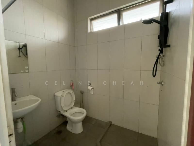 Apartment for Sale at Sea Breeze Tower - Celine Cheah - Bathroom - PropertyGuru.com.my
