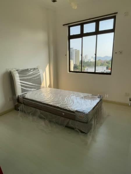 Apartment for Sale at Sea Breeze Tower - Celine Cheah - Bedroom - PropertyGuru.com.my