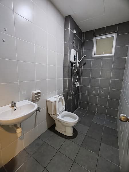 Service Residence for Rent at BSP 21 - Matthew Ian Sim - Bathroom - PropertyGuru.com.my