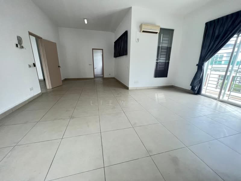 Rumah Berkembar untuk Disewa di Taman Nusa Bestari (Iskandar Puteri (Nusajaya)) - Liew . - Living Room - PropertyGuru.com.my