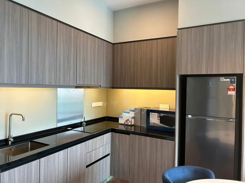 Servis Apartment untuk Disewa di Bloomsvale Menara Vista Petaling - Darwin Tan - Kitchen - PropertyGuru.com.my
