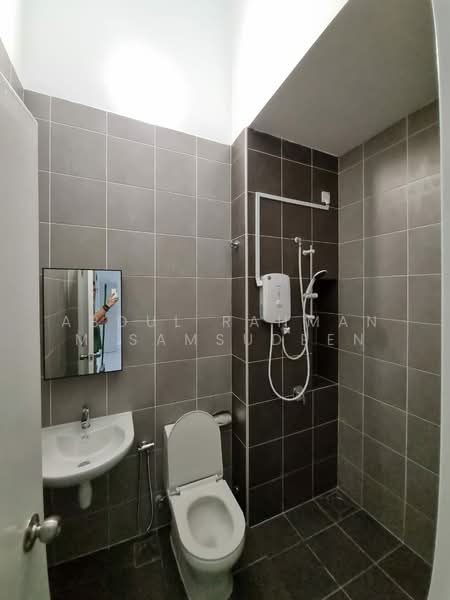 2-storey Terraced House for Rent in Setia Eco Glades (Cyberjaya) - Abdul Rahman M Samsudeen - Bathroom - PropertyGuru.com.my