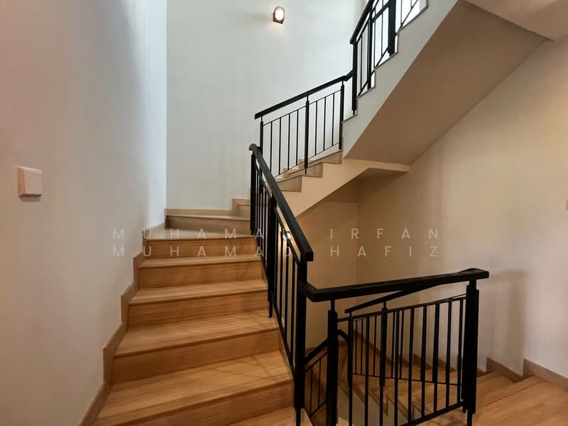 3-storey Terraced House for Rent in Alam Impian (Shah Alam) - Muhamad Irfan Muhamad Hafiz - Stairs - PropertyGuru.com.my