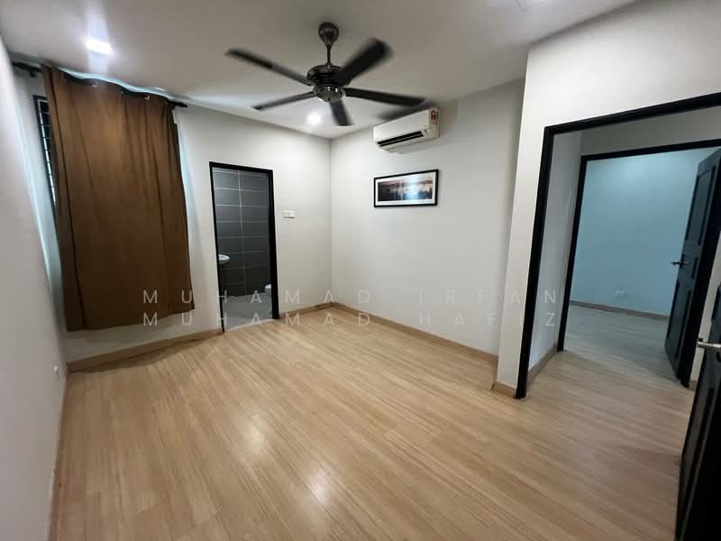 3-storey Terraced House for Rent in Alam Impian (Shah Alam) - Muhamad Irfan Muhamad Hafiz - Bedroom - PropertyGuru.com.my