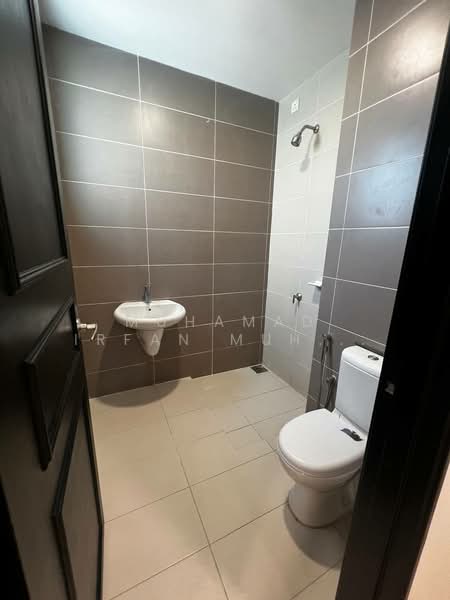 3-storey Terraced House for Rent in Alam Impian (Shah Alam) - Muhamad Irfan Muhamad Hafiz - Bathroom - PropertyGuru.com.my