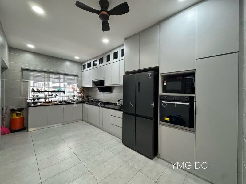 2-storey Terraced House for Sale in Taman Sentosa (Klang) - Zackinn Hoi - Kitchen - PropertyGuru.com.my