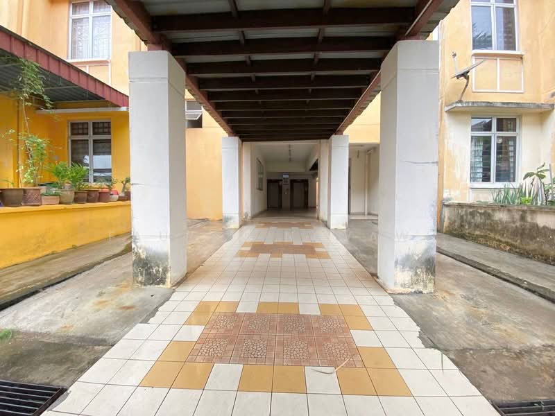 Apartment for Sale at Bayu Villa - Fauran Nawawi - PropertyGuru.com.my