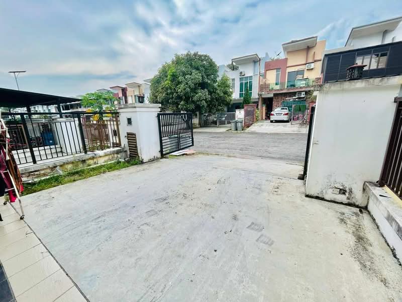 Rumah Teres 2 Tingkat untuk Dijual di Bandar Seri Alam (Masai) - Daniel Yong - Exterior - PropertyGuru.com.my