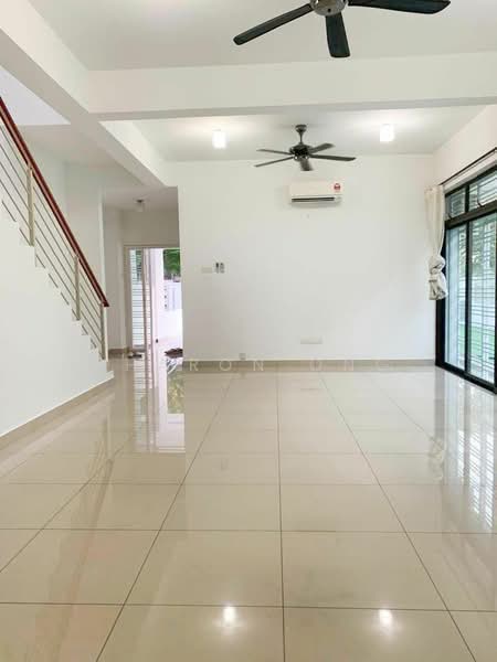 Rumah Kluster untuk Dijual di Taman Adda Heights (Tebrau) - Sharon Ong - Living Room - PropertyGuru.com.my