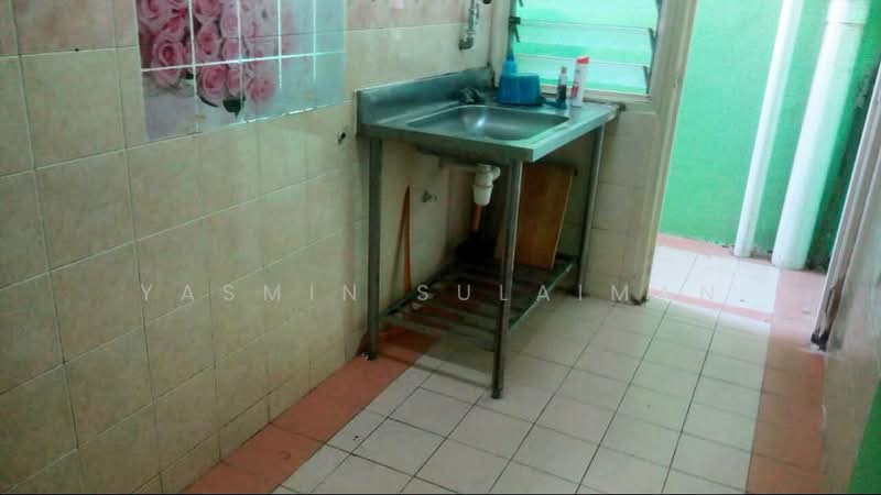 Flat for Sale at PPR Kerinchi Lembah Pantai - Yasmin Sulaiman - Kitchen - PropertyGuru.com.my