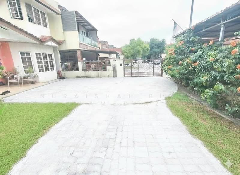 Rumah Teres 2 Tingkat untuk Dijual di Seksyen 28, Taman Alam Megah (Shah Alam) - Nuraishah Binti Mohamed Azmi - PropertyGuru.com.my