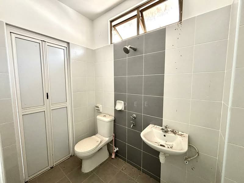 Rumah Teres 2 Tingkat untuk Dijual di Taman Mutiara Gading (Batu Pahat) - WK Dee - PropertyGuru.com.my