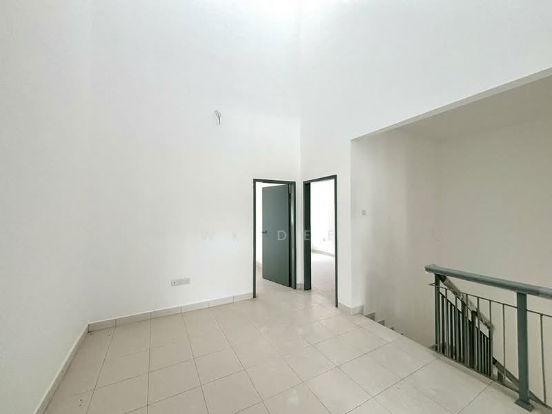 Rumah Teres 2 Tingkat untuk Dijual di Taman Mutiara Gading (Batu Pahat) - WK Dee - PropertyGuru.com.my