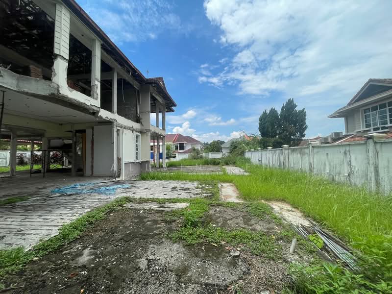 Bungalow for Sale in Bandar Kinrara (Selangor) - Allvin Teh - Exterior - PropertyGuru.com.my