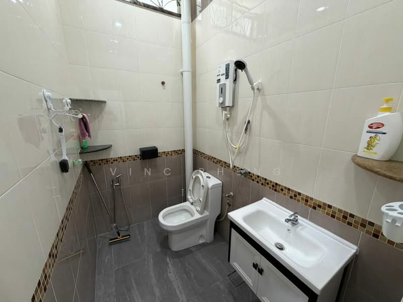 Terraced House for Sale in Batu Berendam (Melaka) - Vinc Pheng - Bathroom - PropertyGuru.com.my