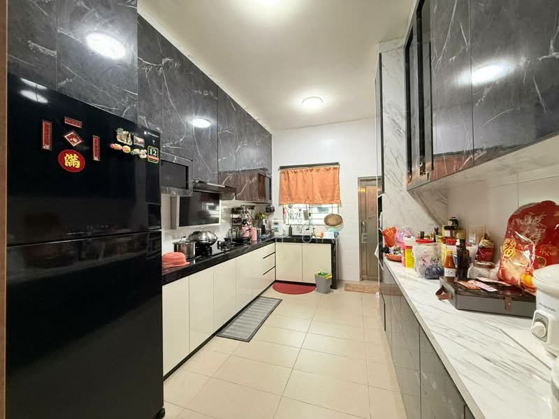 Rumah Teres 2 Tingkat untuk Dijual di Mutiara Rini (Skudai) - Wee Howe - Kitchen - PropertyGuru.com.my