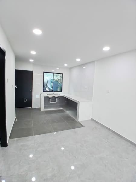 1-storey Terraced House for Sale in Skudai (Johor) - Daniel Yong - Kitchen - PropertyGuru.com.my