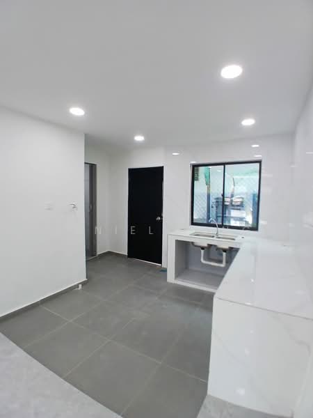 1-storey Terraced House for Sale in Skudai (Johor) - Daniel Yong - Kitchen - PropertyGuru.com.my