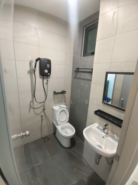 Pangsapuri untuk Disewa di D7 (D'Seven Lagoon Perdana) - Rachel Saw - Bathroom - PropertyGuru.com.my