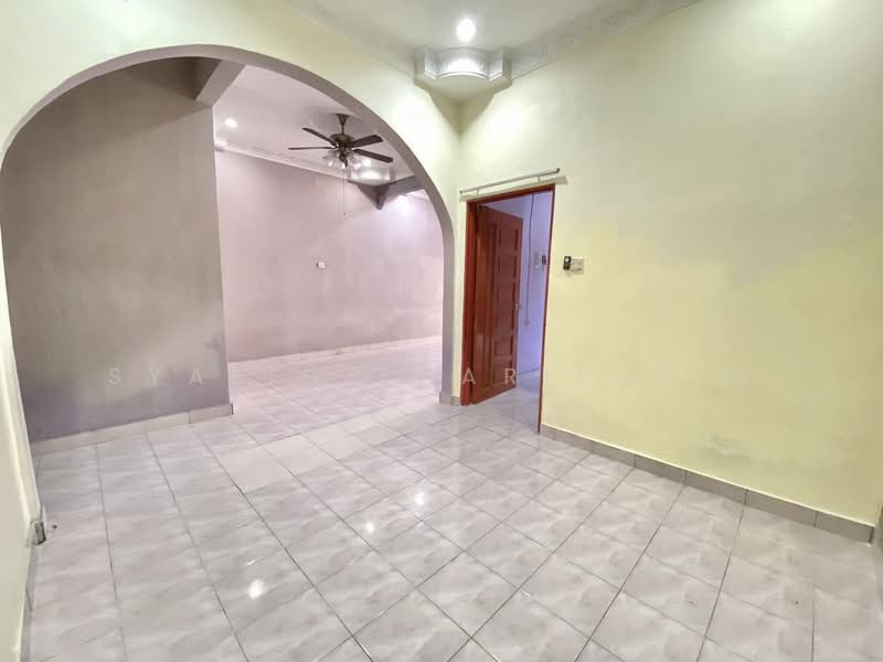 1-storey Terraced House for Sale in Pekan Meru (Kapar) - Syafiq Sharifudin - PropertyGuru.com.my