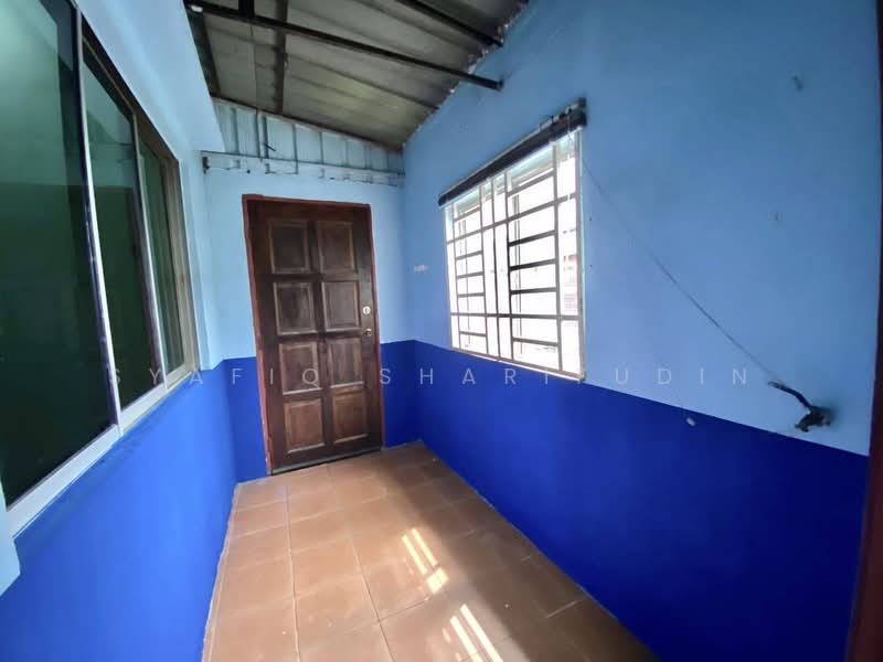 1-storey Terraced House for Sale in Pekan Meru (Kapar) - Syafiq Sharifudin - PropertyGuru.com.my