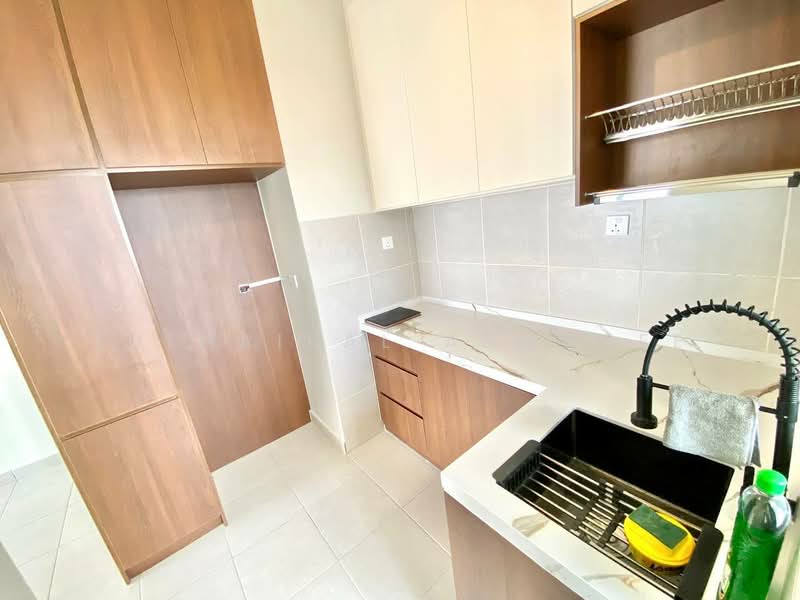 Pangsapuri untuk Disewa di Residensi Max - Zulhaikal Asmadee - Kitchen - PropertyGuru.com.my