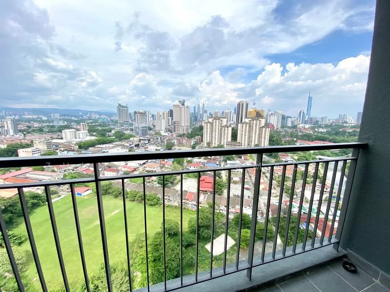 Pangsapuri untuk Disewa di Residensi Max - Zulhaikal Asmadee - Balcony - PropertyGuru.com.my