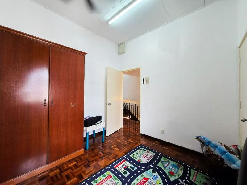 Rumah Teres 2 Tingkat untuk Dijual di Bandar Kinrara (Selangor) - M.J Zairin - Bedroom - PropertyGuru.com.my