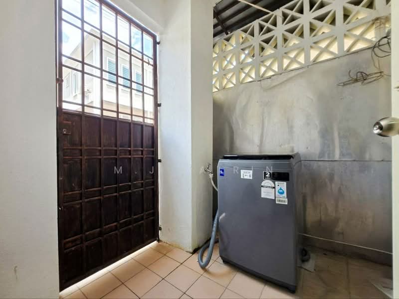Rumah Teres 2 Tingkat untuk Dijual di Bandar Kinrara (Selangor) - M.J Zairin - Exterior - PropertyGuru.com.my