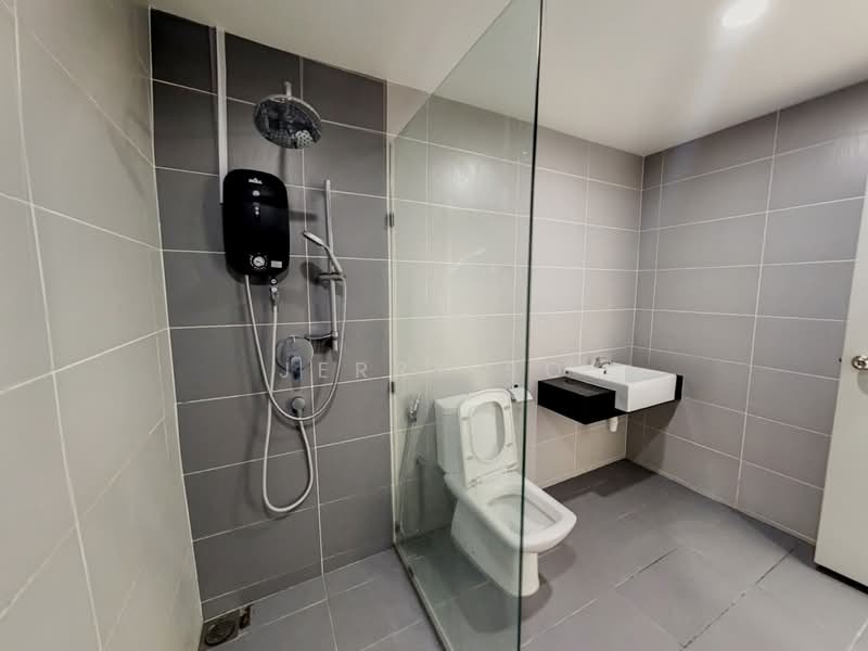 Kondominium untuk Disewa di Golden Triangle 2 - Jerry So - Bathroom - PropertyGuru.com.my