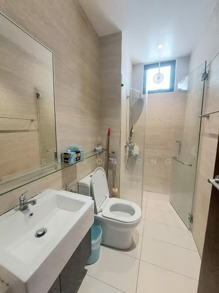 Service Residence for Sale at Crescent Bay Suites (Teluk Bayu) - Sharon Ong - Bathroom - PropertyGuru.com.my