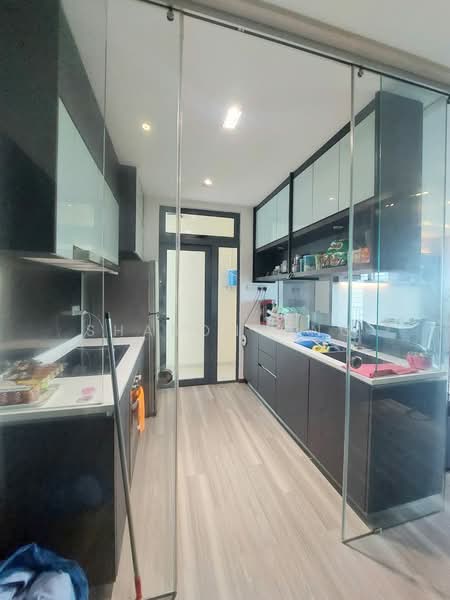 Service Residence for Sale at Crescent Bay Suites (Teluk Bayu) - Sharon Ong - Kitchen - PropertyGuru.com.my