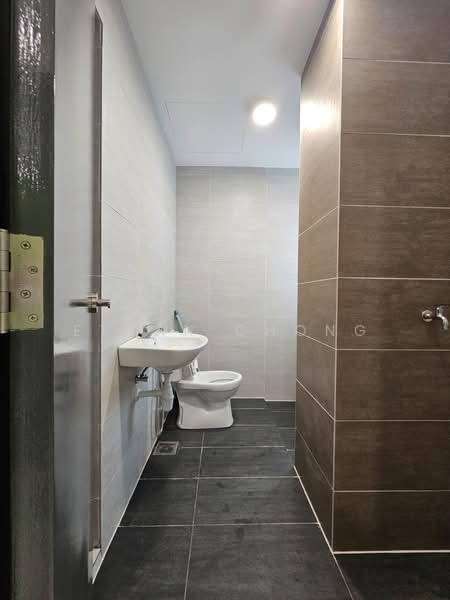 Service Residence for Rent at Princeton Suites @ EduSentral - Ethan Chong - Bathroom - PropertyGuru.com.my