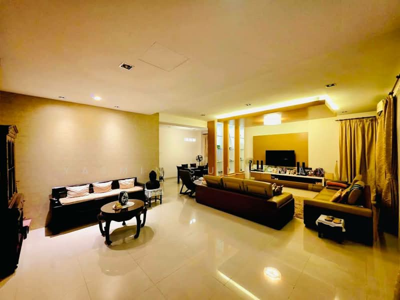Bungalow for Sale in Bandar Nusa Rhu (Shah Alam) - Yasmin Sulaiman - Living Room - PropertyGuru.com.my