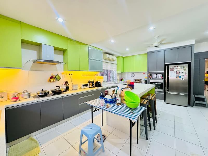 Bungalow for Sale in Bandar Nusa Rhu (Shah Alam) - Yasmin Sulaiman - Kitchen - PropertyGuru.com.my