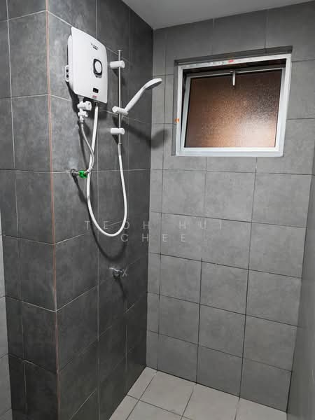 Condominium for Rent at Residensi Sateria - Teoh Hui Chee - PropertyGuru.com.my