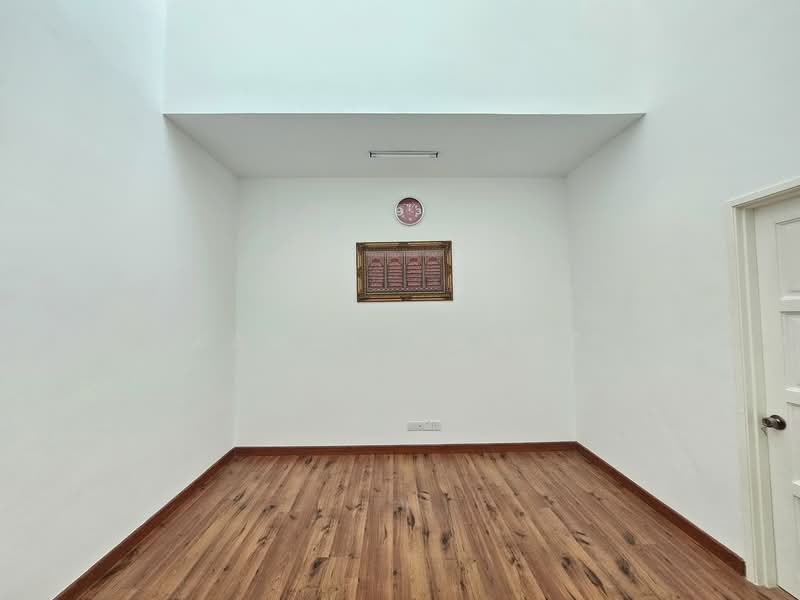 Upstair Family Area