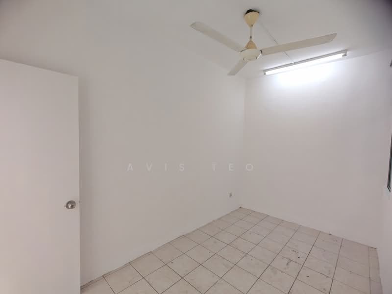 Apartment for Sale at Angkasa Apartment - Avis Teo - PropertyGuru.com.my