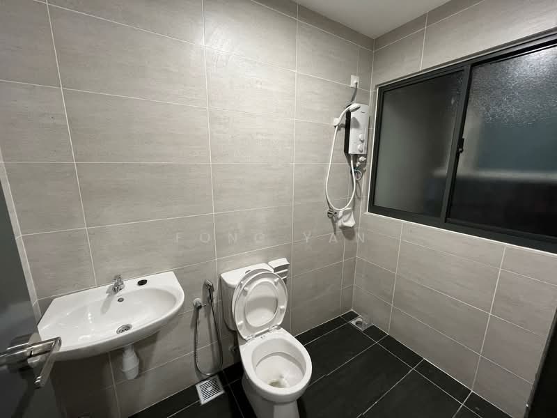 Servis Apartment untuk Disewa di EDUSENTRAL - Fong Yan - Bathroom - PropertyGuru.com.my