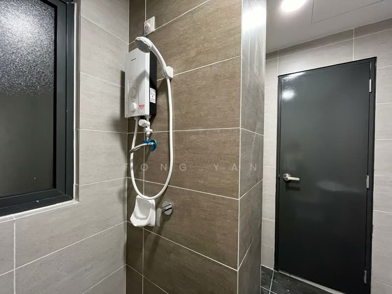 Servis Apartment untuk Disewa di EDUSENTRAL - Fong Yan - Bathroom - PropertyGuru.com.my