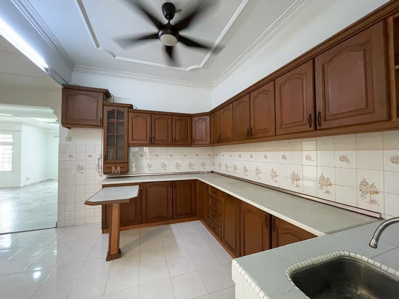 Rumah Teres 2 Tingkat untuk Dijual di Usj 9 (Subang Jaya) - Ammeer Nadzrai - Kitchen - PropertyGuru.com.my