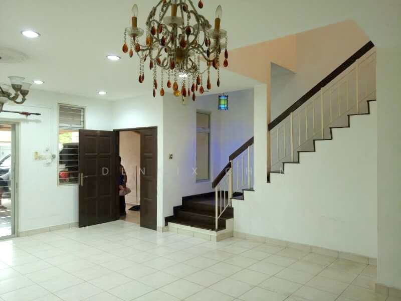 2-storey Terraced House for Sale in Kota Kemuning (Shah Alam) - Dennix Chin - Living Room - PropertyGuru.com.my