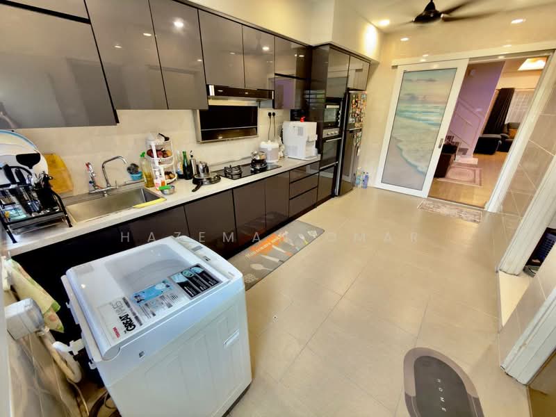 2-storey Terraced House for Sale in Taman Seri Mewah (Kapar) - Hazeman Omar - Kitchen - PropertyGuru.com.my