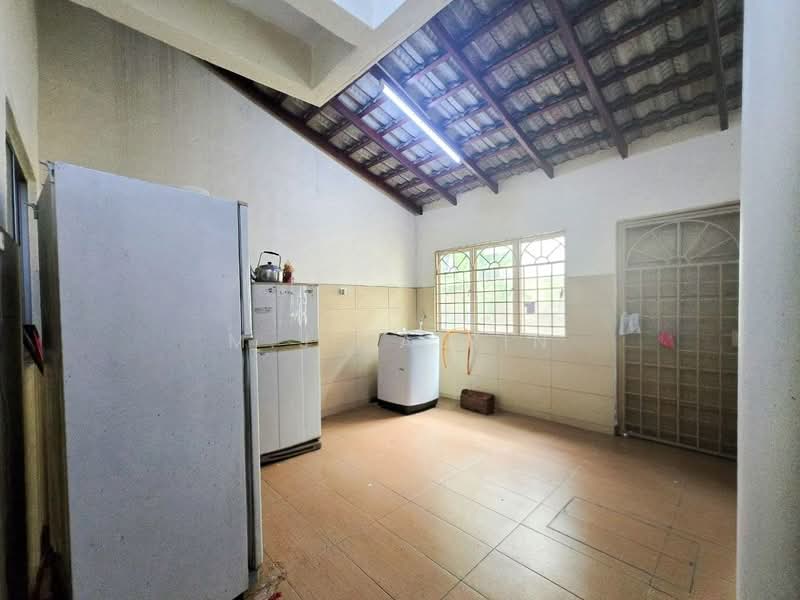 2-storey Terraced House for Sale in Jalan Kuching (Kuala Lumpur) - M.J Zairin - Kitchen - PropertyGuru.com.my