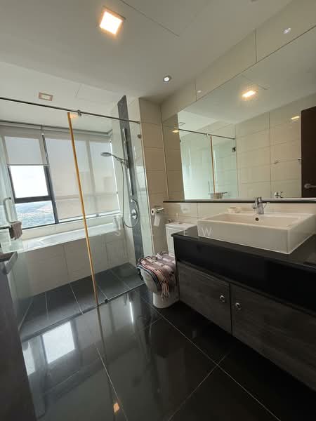 Kondominium untuk Disewa di KM1 West - SM Cheong - Bathroom - PropertyGuru.com.my